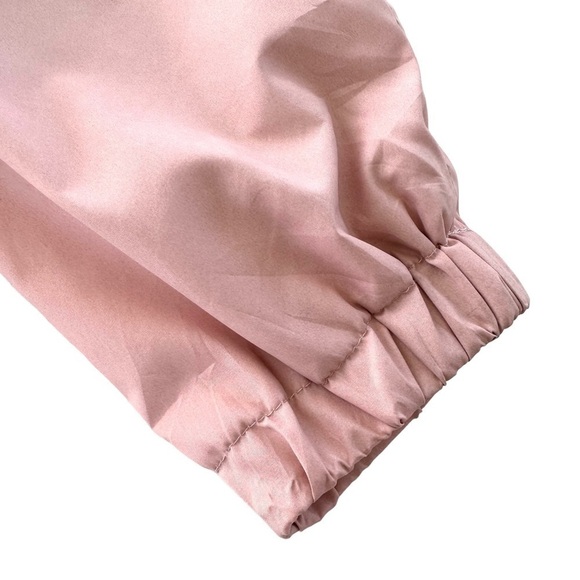 Hollister windbreaker jacket,  dolman sleeves, oversized fit, high-low hem - Picture 6 of 15